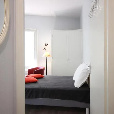 Apartment Studio La Bourboule, 1 Piece, 2 Personnes - Fr-1-608-110