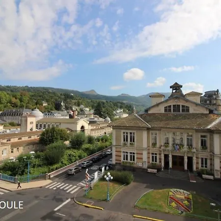 Studio La Bourboule, 1 Piece, 2 Personnes - Fr-1-608-110 Apartment *